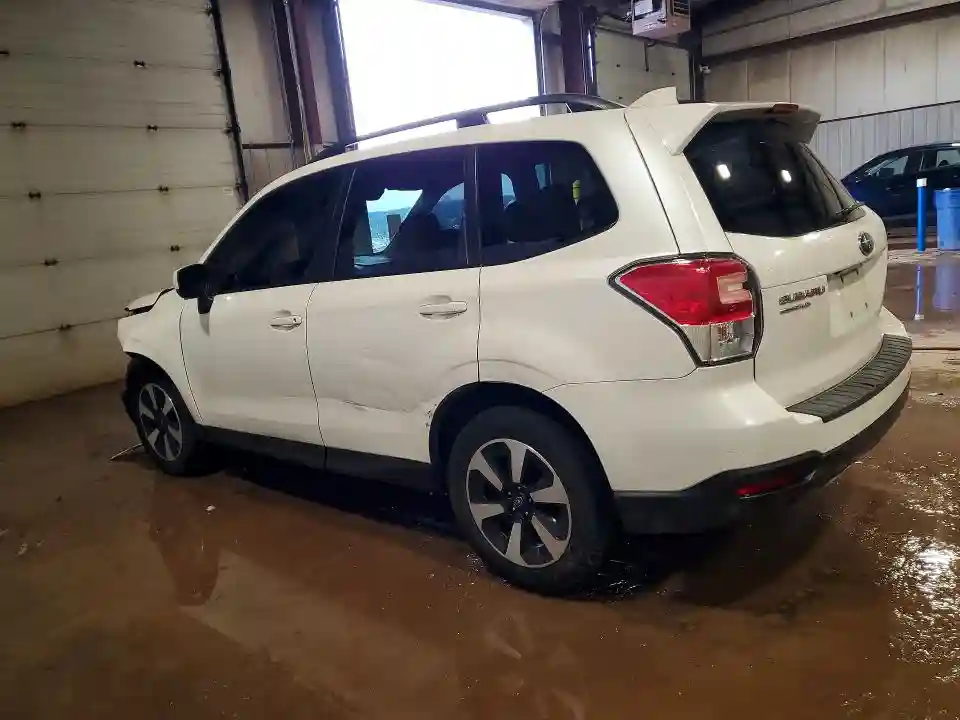 JF2SJAGC2HH441607 2017 SUBARU FORESTER-1