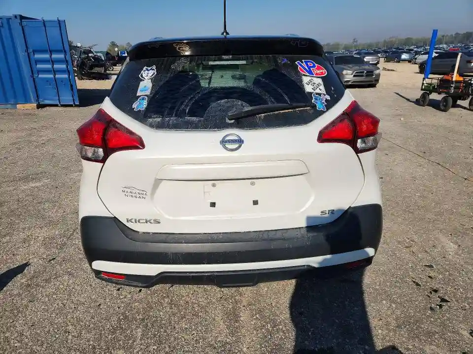 3N1CP5CU5JL504040 2018 NISSAN KICKS-5