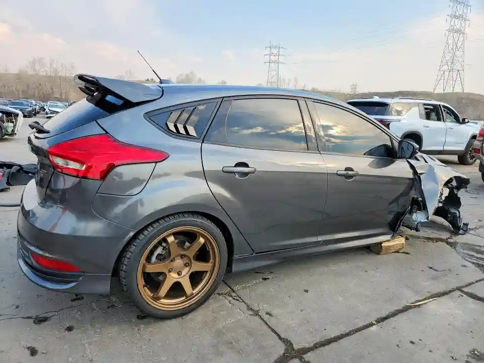 1FADP3L93JL282729 2018 FORD FOCUS-2