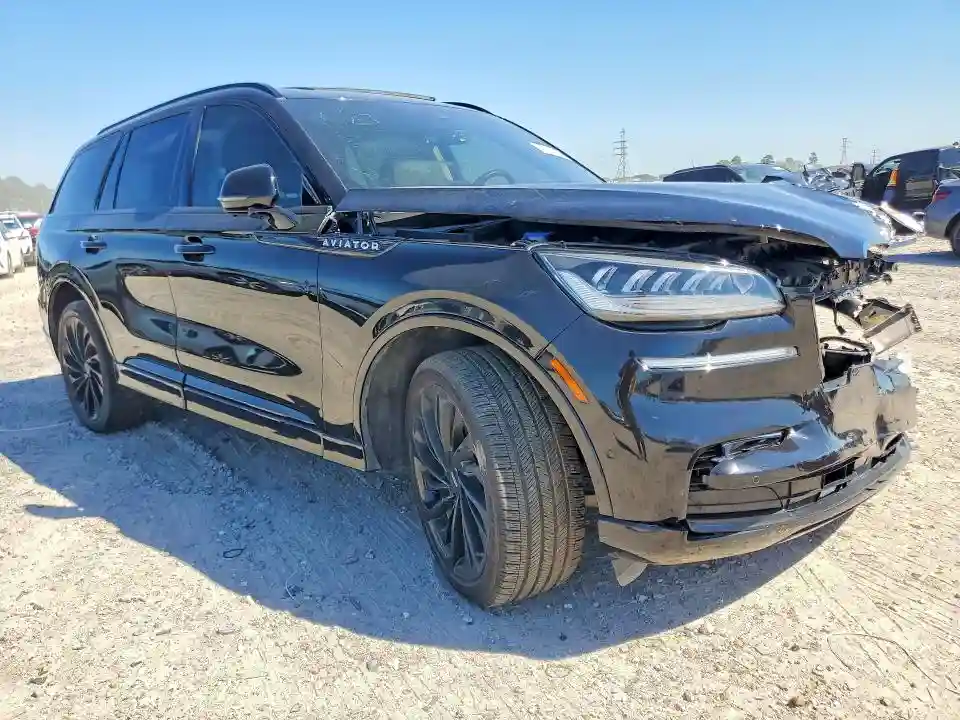 5LM5J7XC3PGL02050 2023 LINCOLN AVIATOR-3