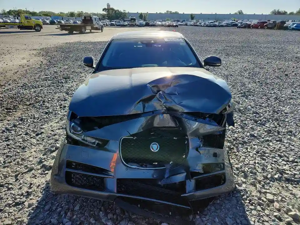 SAJAJ4FX9KCP46768 2019 JAGUAR XE-4
