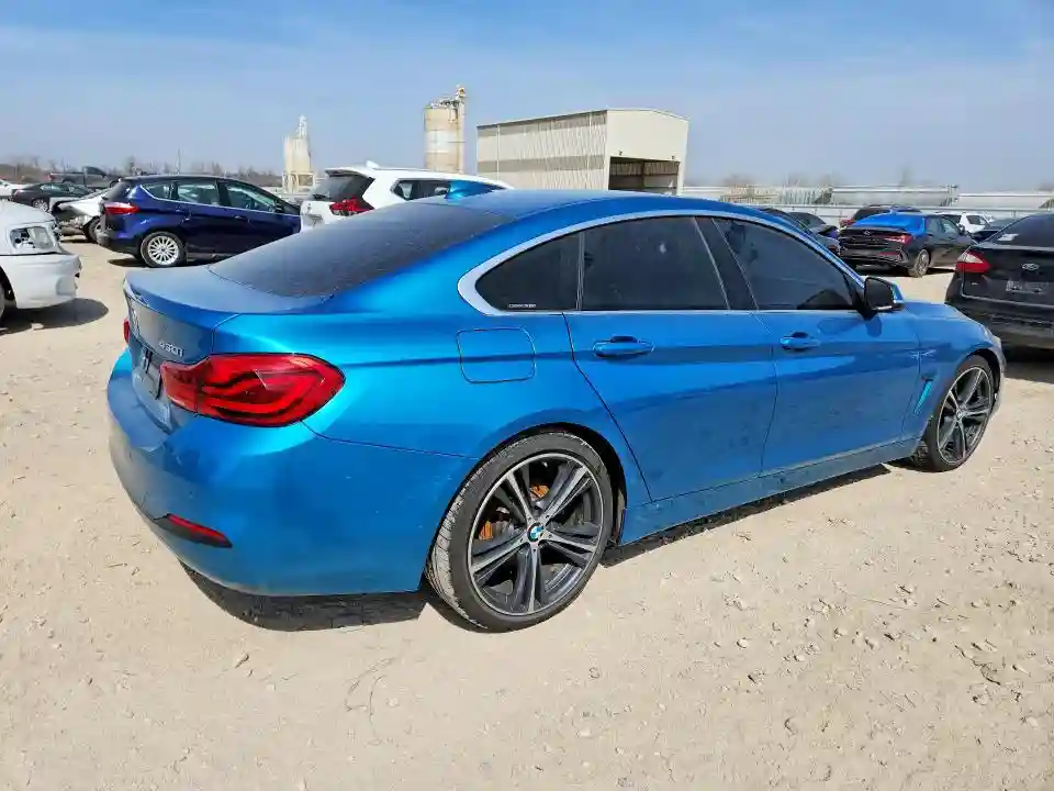 WBA4J1C54JBG75738 2018 BMW 4 SERIES-2