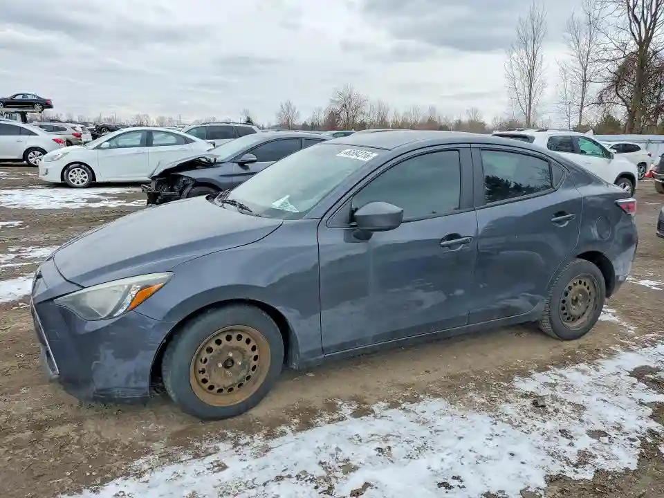 3MYDLBYVXGY103223 2016 TOYOTA YARIS-0