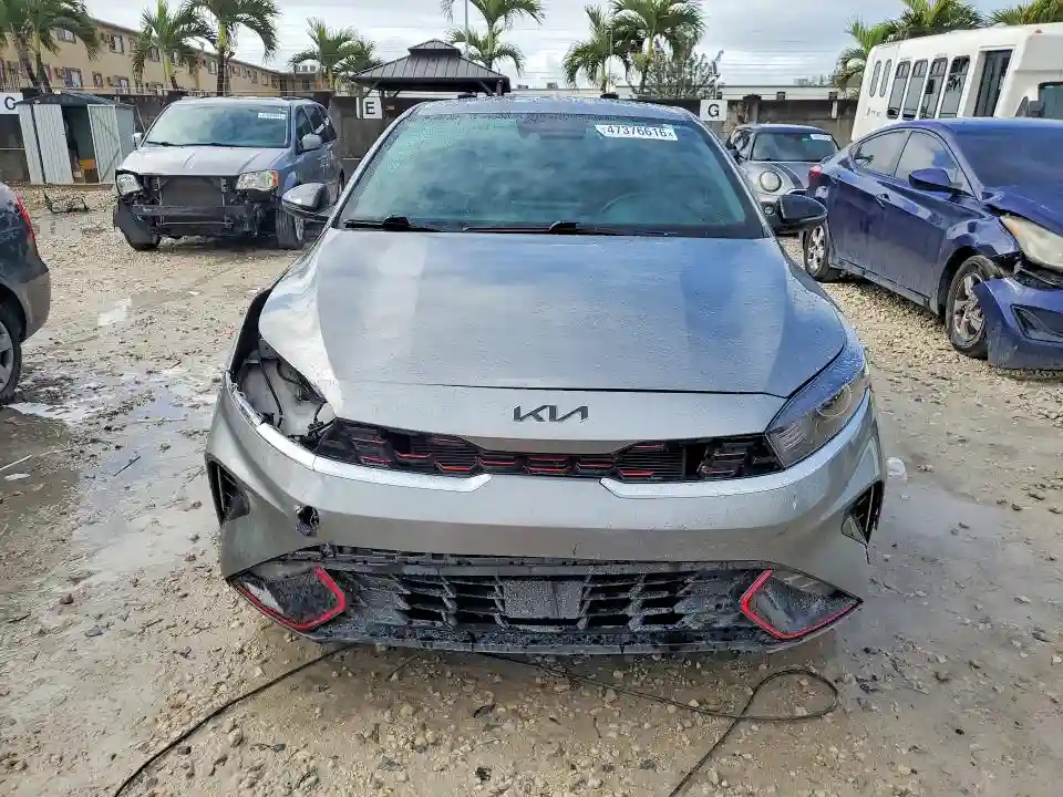 3KPF54AD3RE772131 2024 KIA FORTE-4