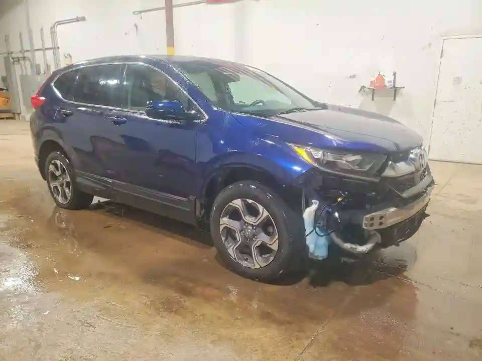 7FARW2H82JE032001 2018 HONDA CRV-3