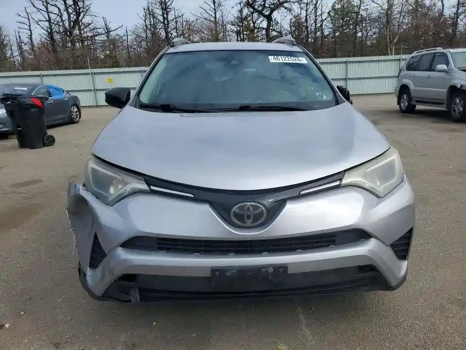 2T3BFREV0JW729984 2018 TOYOTA RAV4-4