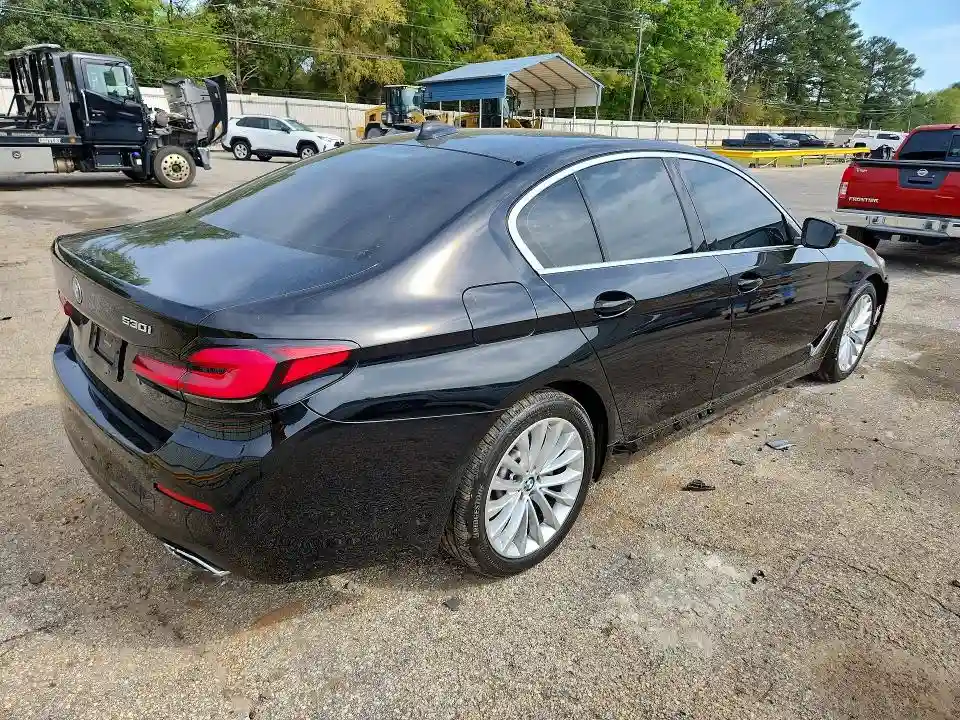 WBA53BH04MCF88101 2021 BMW 5 SERIES-2