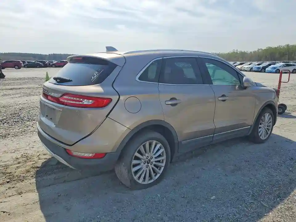 5LMCJ1C93KUL17267 2019 LINCOLN MKZ-2