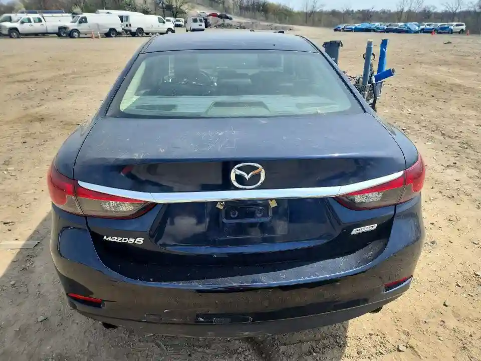 JM1GL1V52H1146552 2017 MAZDA 6-5