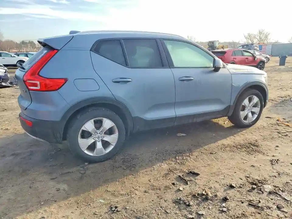 YV4162UK0L2278235 2020 VOLVO XC40-2