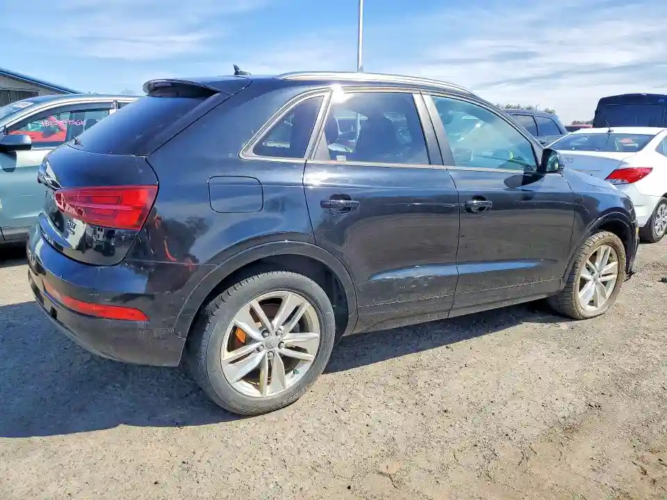 WA1ECCFS0HR003960 2017 AUDI Q3-2