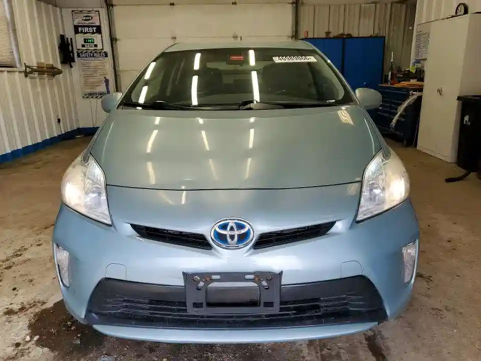 JTDKN3DU2F1872496 2015 TOYOTA PRIUS-4