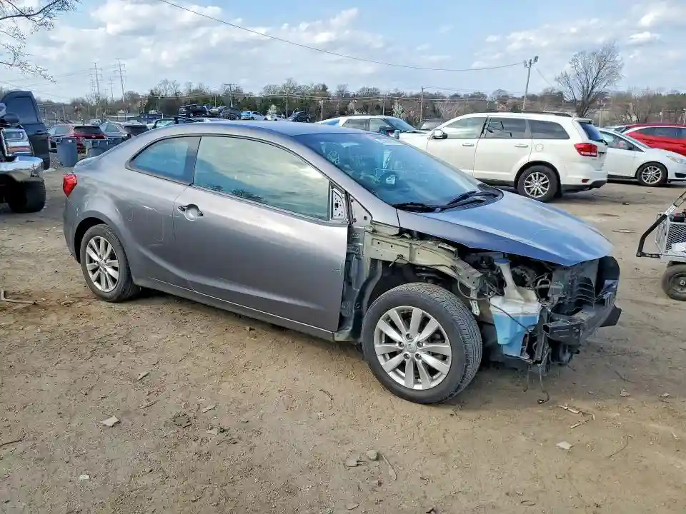 KNAFX6A85G5581065 2016 KIA FORTE-3