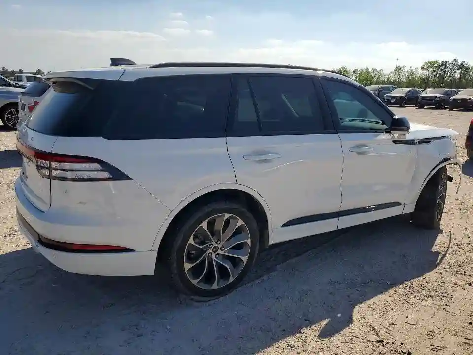 5LM5J6WC5SGL23437 2025 LINCOLN AVIATOR-2