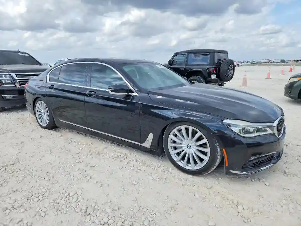 WBA7F0C51GGL99990 2016 BMW 7 SERIES-3