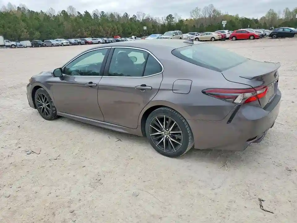 4T1S11AK0NU046063 2022 TOYOTA CAMRY-1