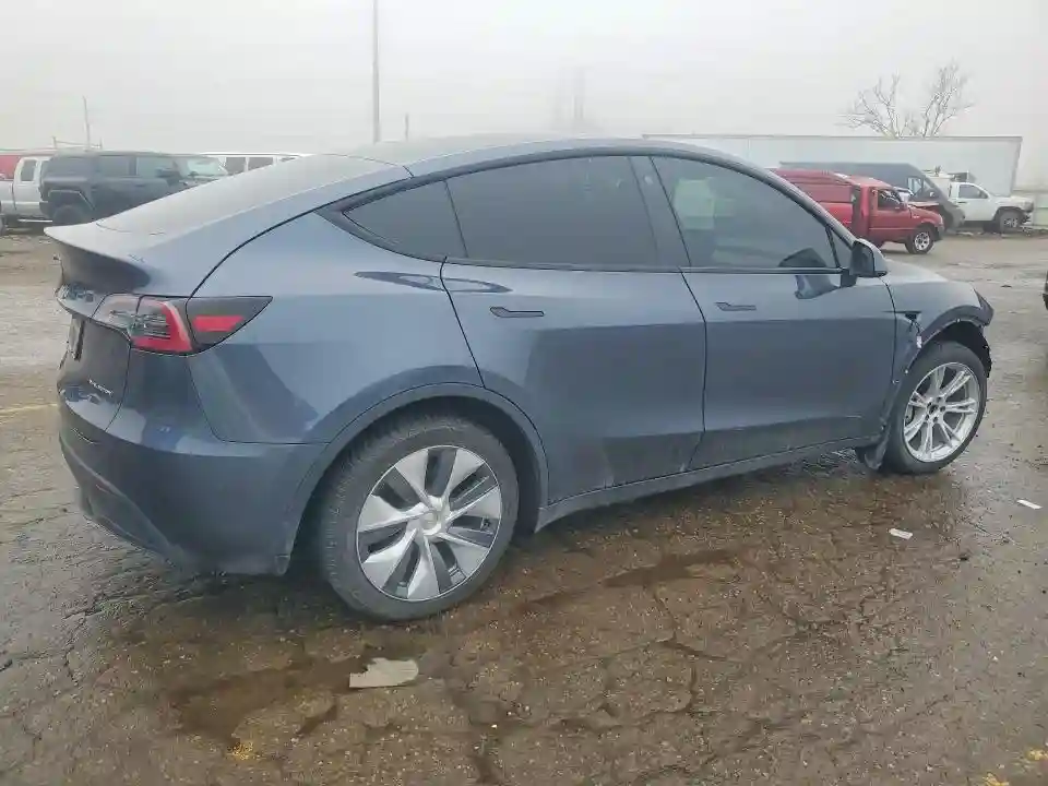 7SAYGDEE7PA025239 2023 TESLA MODEL Y-2