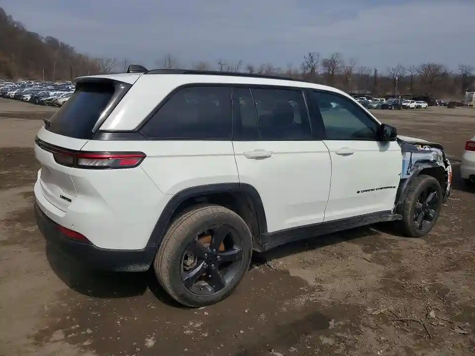 1C4RJHBG6PC518121 2023 JEEP GRAND CHEROKEE-2