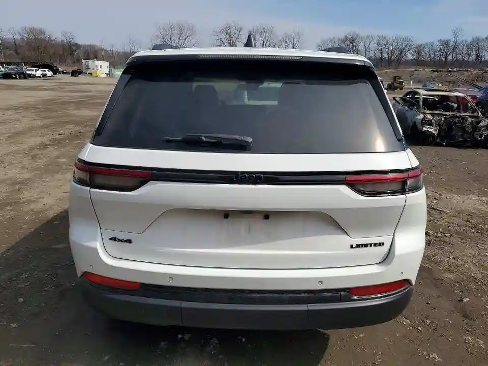 1C4RJHBG6PC518121 2023 JEEP GRAND CHEROKEE-5