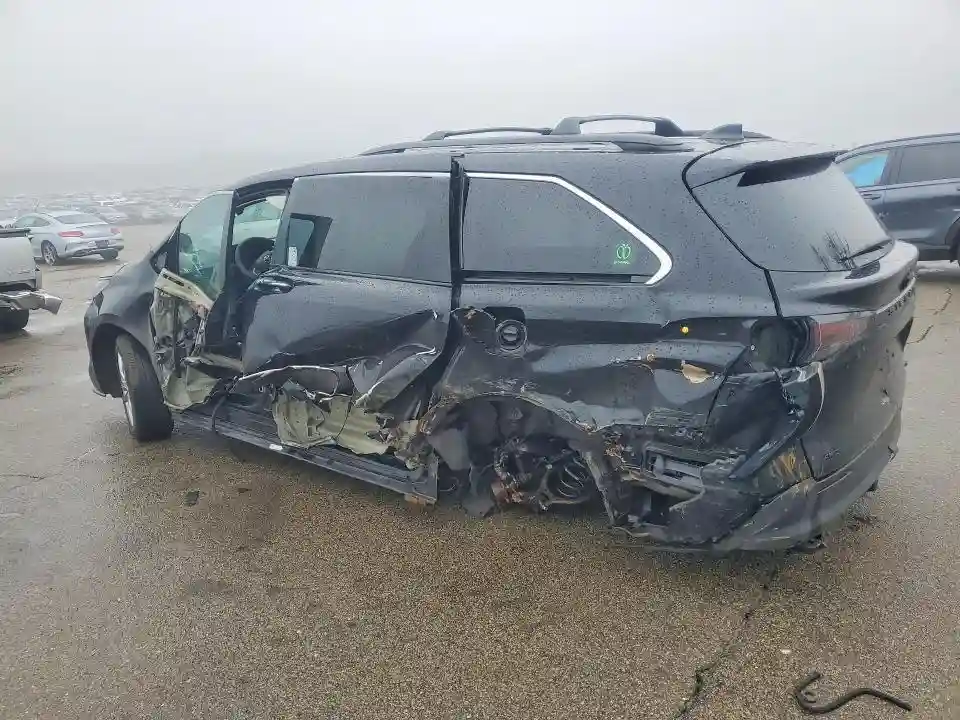 5TDCSKFC4PS083847 2023 TOYOTA SIENNA-1