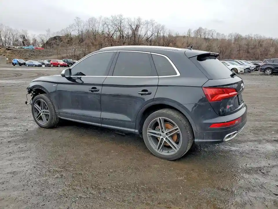 WA1C4AFY3J2041503 2018 AUDI SQ5-1