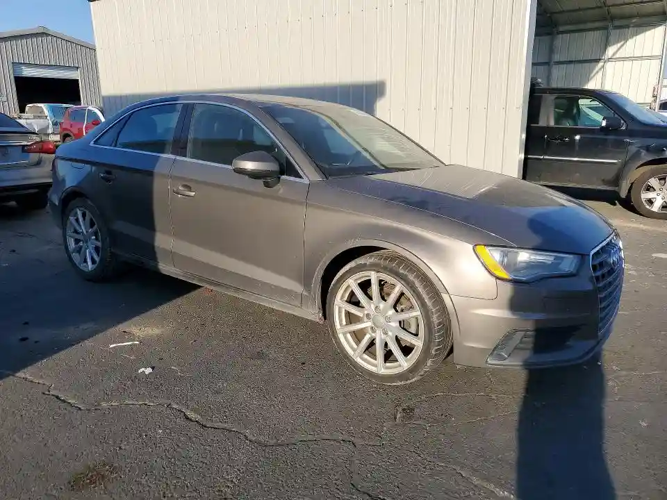 WAUACGFF9F1069592 2015 AUDI A3-3