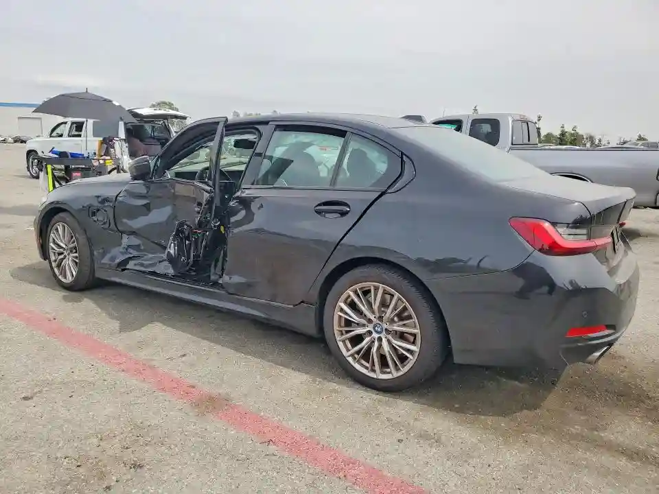 3MW39FF0XP8C79841 2023 BMW 3 SERIES-1