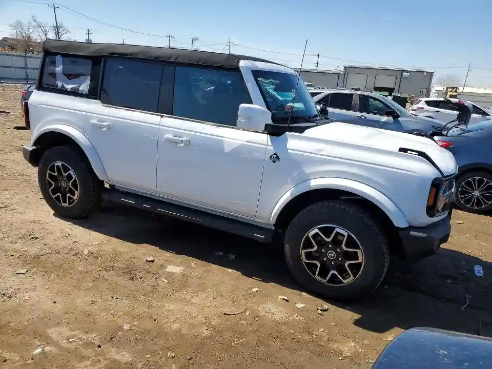 1FMDE5DHXPLB49763 2023 FORD BRONCO-3