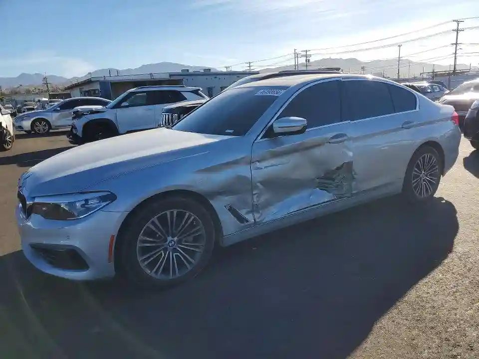 WBAJR3C02LWW61602 2020 BMW 5 SERIES-0