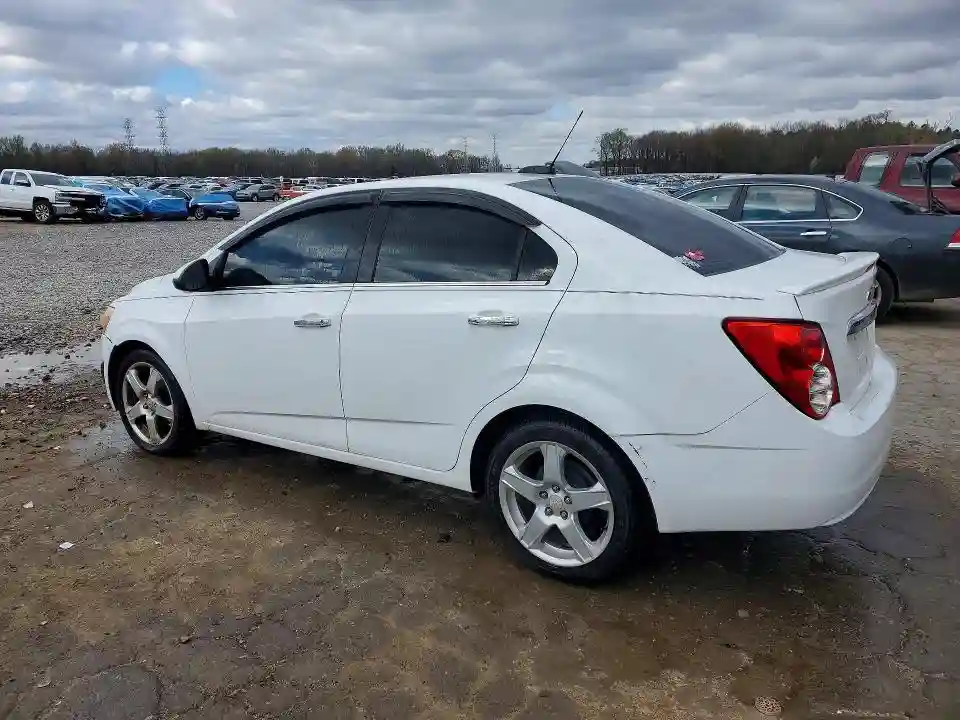 1G1JE5SB0F4186084 2015 CHEVROLET SONIC-1