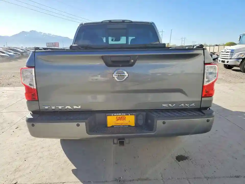 1N6AA1E50HN533473 2017 NISSAN TITAN-5