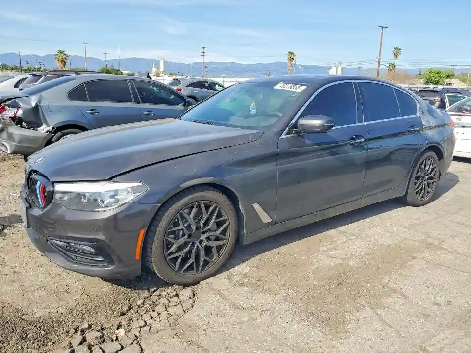 WBAJA5C56JWA37428 2018 BMW 5 SERIES-0