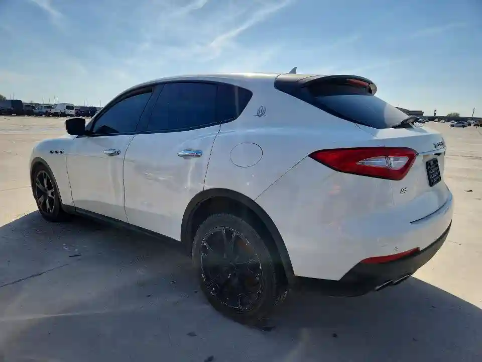 ZN661XUAXJX278981 2018 MASERATI ALL MODELS-1