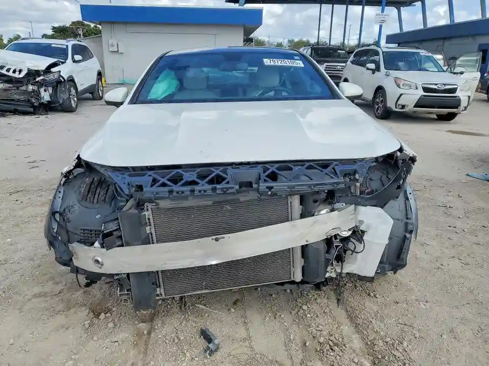 W1K5J4GB1MN217573 2021 MERCEDES-BENZ CLA-CLASS-4