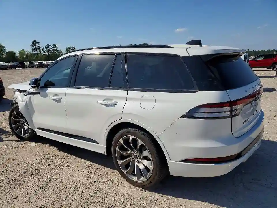 5LM5J6WC5SGL23437 2025 LINCOLN AVIATOR-1