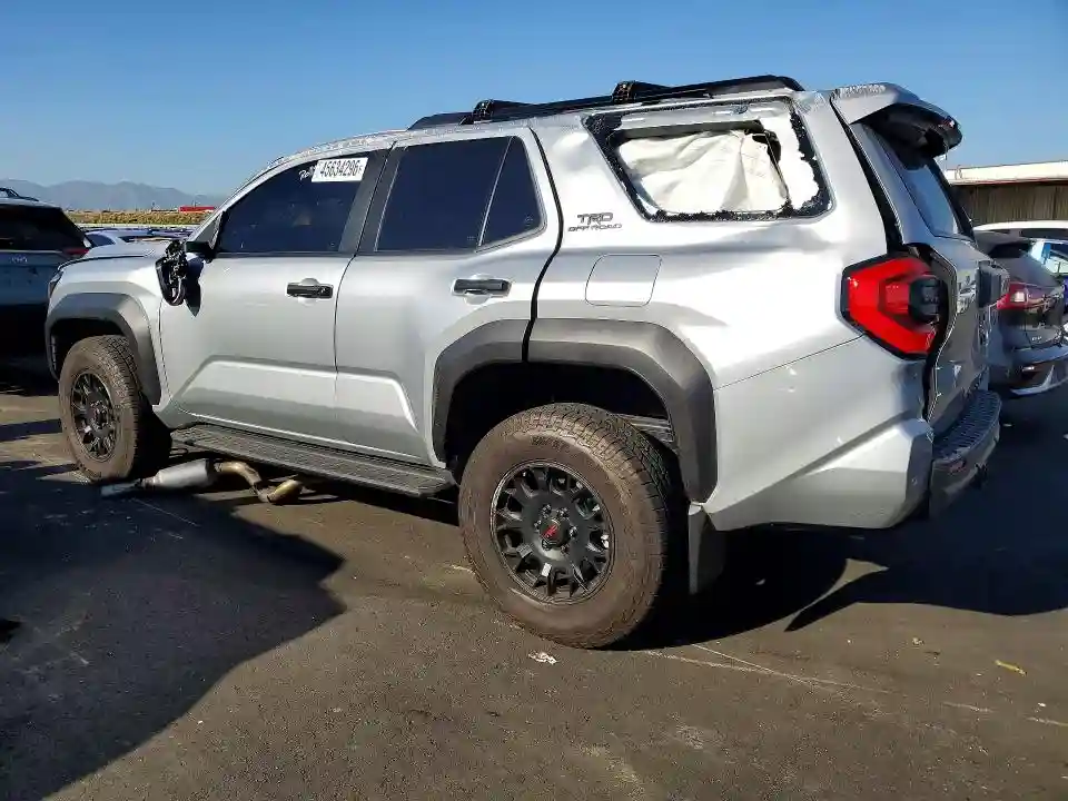 JTEVA5BR3S5049304 2025 TOYOTA 4RUNNER-1