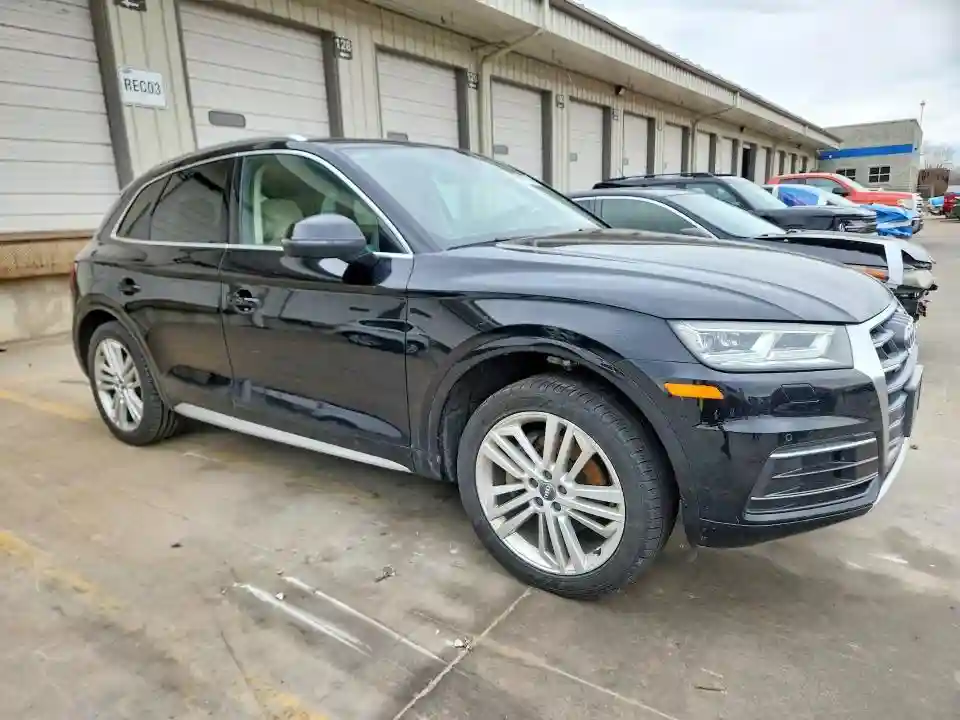WA1BNAFY9J2002973 2018 AUDI Q5-3