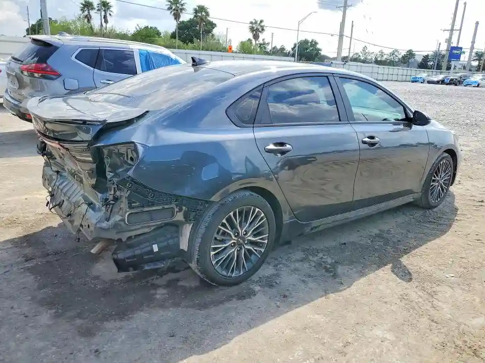 3KPF54AD0RE799559 2024 KIA FORTE-2