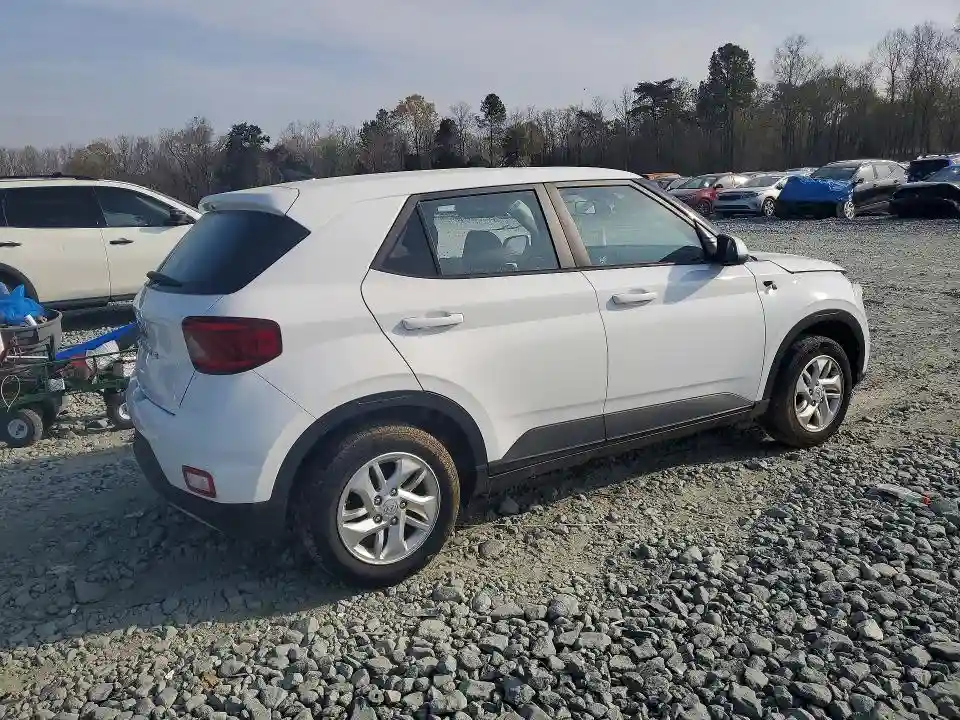KMHRB8A38MU120695 2021 HYUNDAI VENUE-2