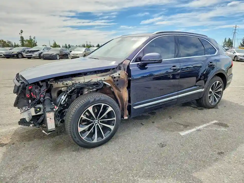 SJAAC2ZV8JC021752 2018 BENTLEY BENTAYGA-0