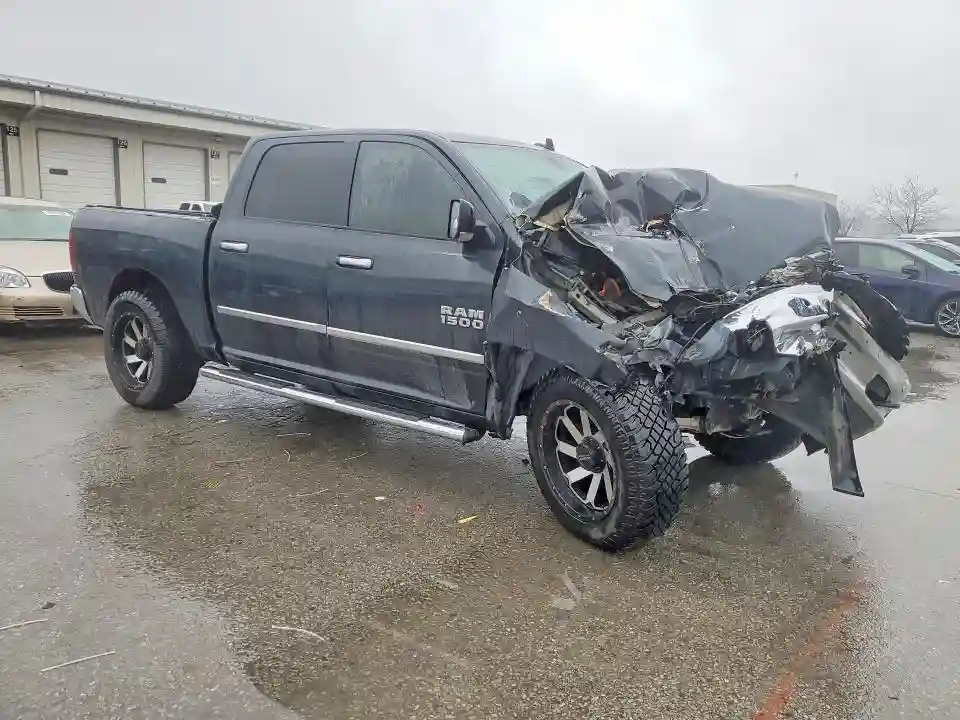 3C6RR7LT2HG584573 2017 RAM 1500-3