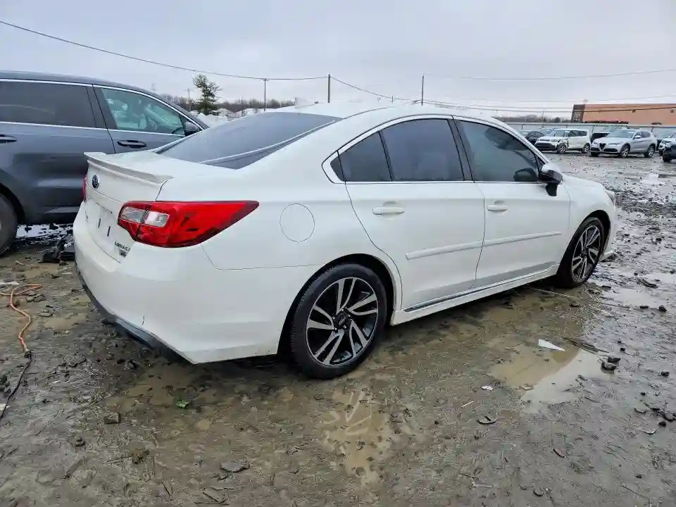 4S3BNAR62J3030351 2018 SUBARU LEGACY-2
