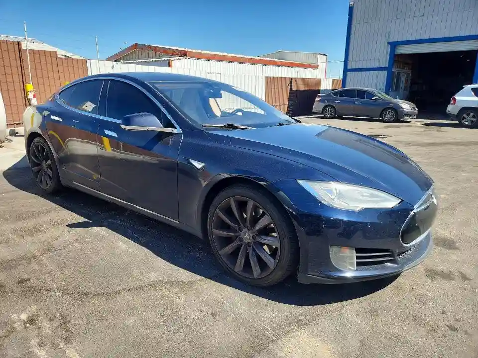 5YJSA1S1XFF080564 2015 TESLA MODEL S-3