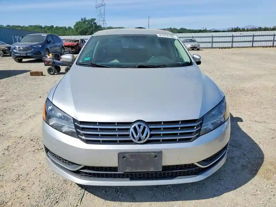 1VWBV7A34FC046009 2015 VOLKSWAGEN PASSAT-4