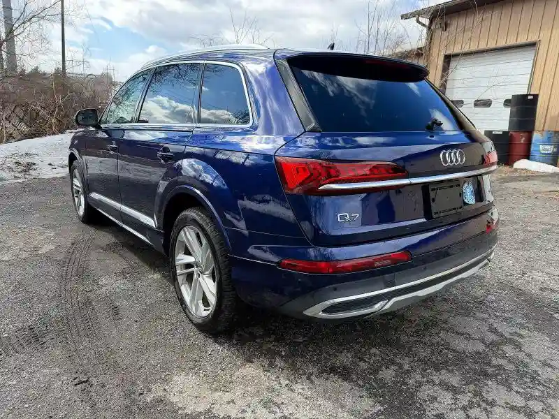 WA1AXAF70MD010157 2021 AUDI Q7-2