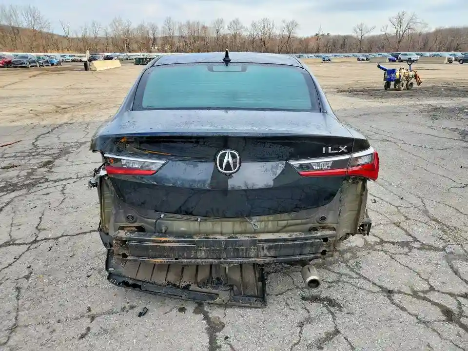 19UDE2F78KA011619 2019 ACURA ILX-5