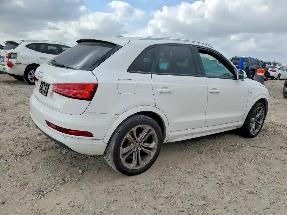 WA1BCCFS1JR013292 2018 AUDI Q3-2