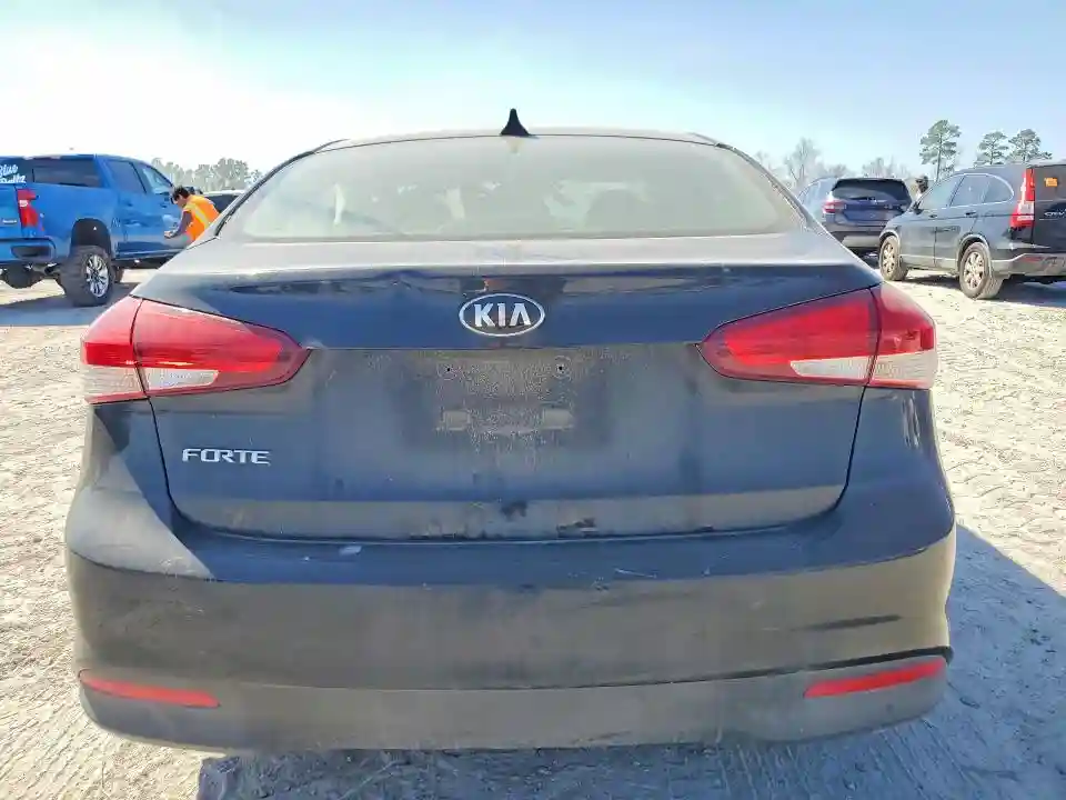 3KPFK4A74HE158321 2017 KIA FORTE-5