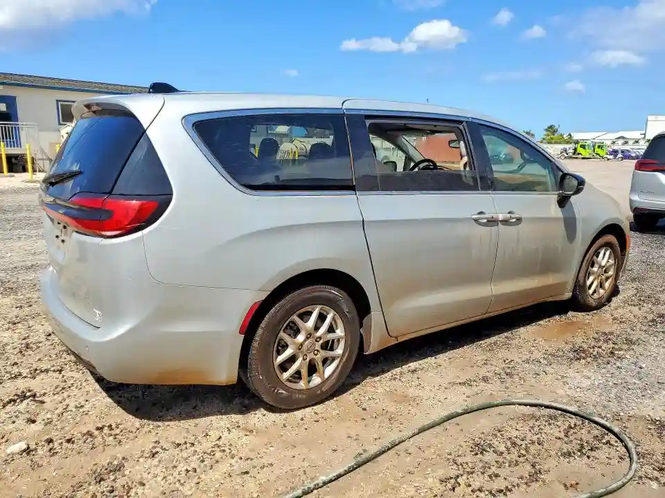 2C4RC1BG6RR167741 2024 CHRYSLER PACIFICA-2