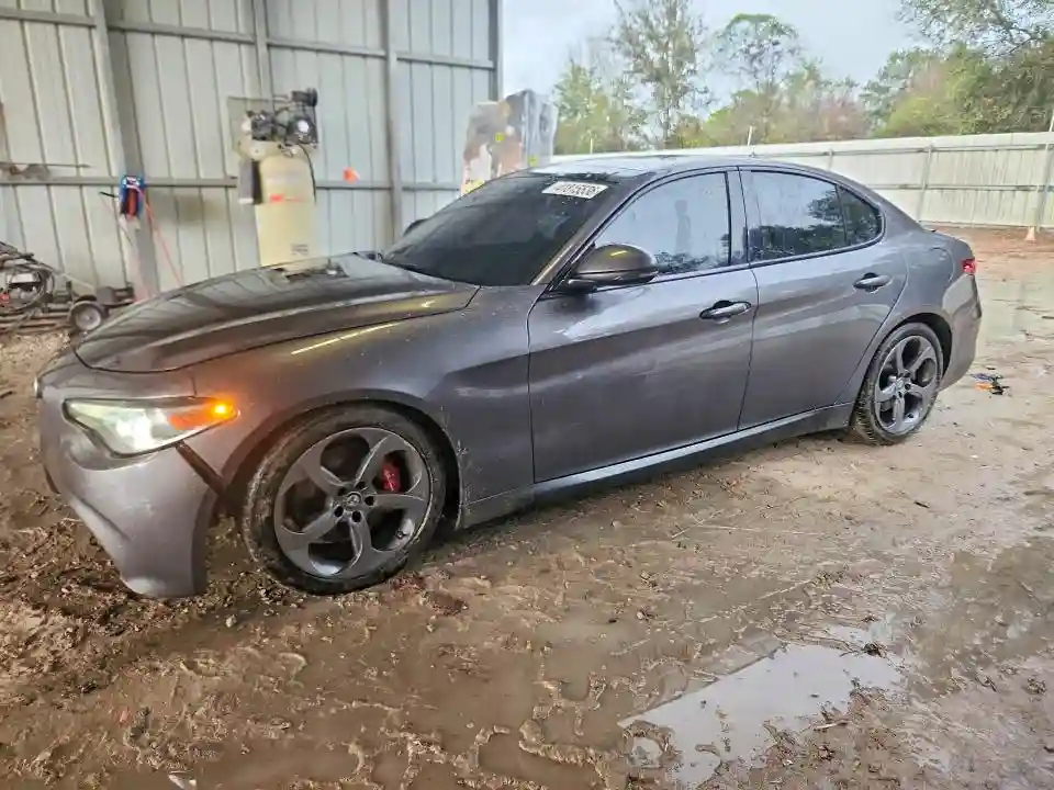 ZARFAEBN4J7573186 2018 ALFA ROMEO GIULIA-0